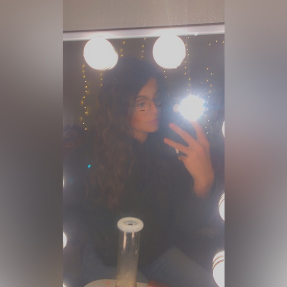 Meet your Posher, Kurstie - Picture 3 of 6